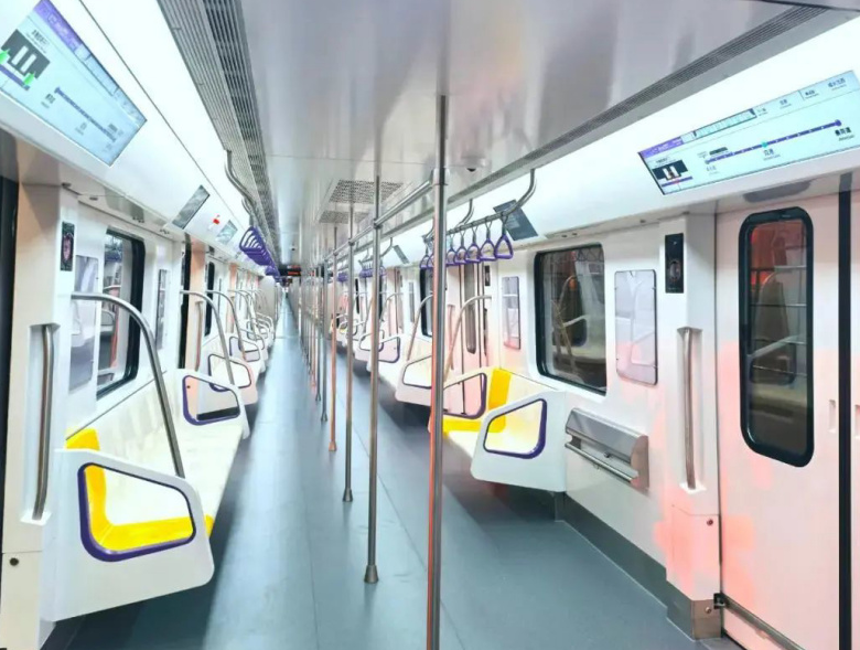 天津首列全自动驾驶地铁正式完工，支持自动唤醒、自动发车、精准停车等功能